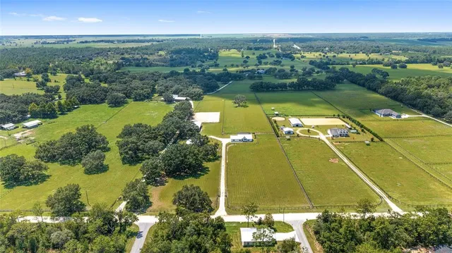 $989,000 | 280 Northeast 150th Avenue, Williston, FL 32696