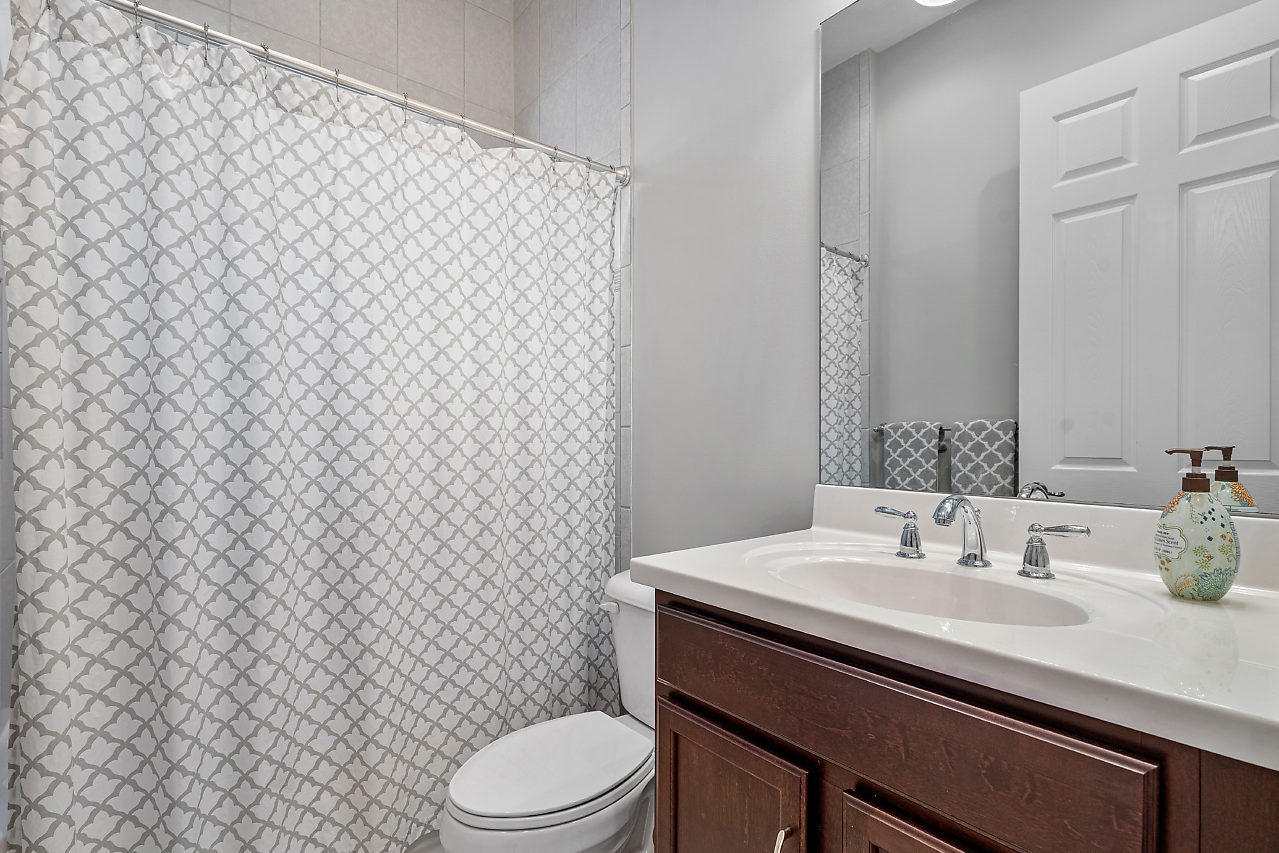 14131 Rock Salt Road Delray Beach, FL 33446 - Photo 20 of 41 Guest Full Bath