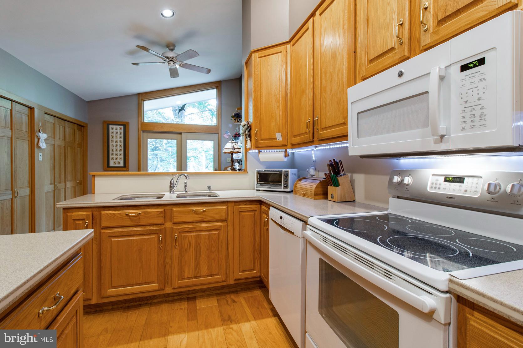 2202 Schultz Road Lansdale, PA 19446 - Photo 8 of 45 Gallery Image 8