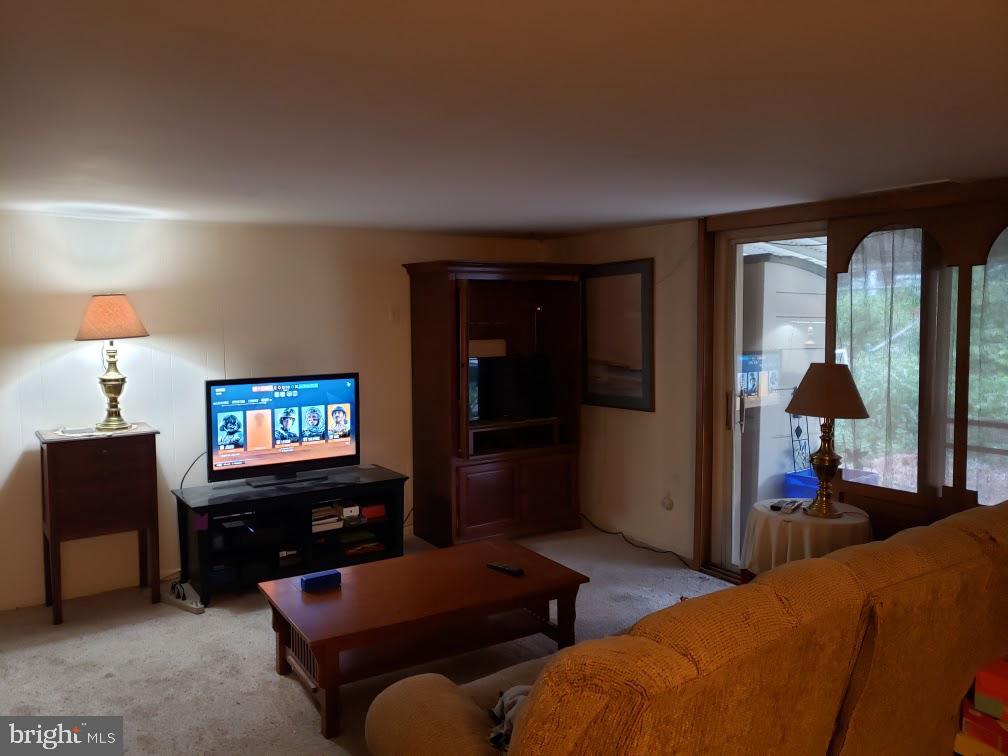 10814 Heflin Road Philadelphia, PA 19154 - Photo 7 of 11 Gallery Image 7