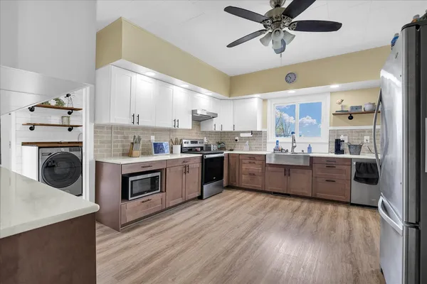 $285,500 | 851 East Co Road 750 North, Tuscola, IL 61953