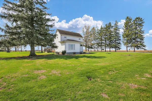 $285,500 | 851 East Co Road 750 North, Tuscola, IL 61953