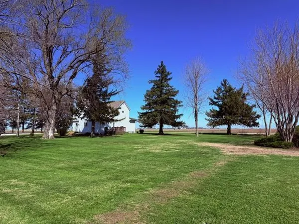 $285,500 | 851 East Co Road 750 North, Tuscola, IL 61953