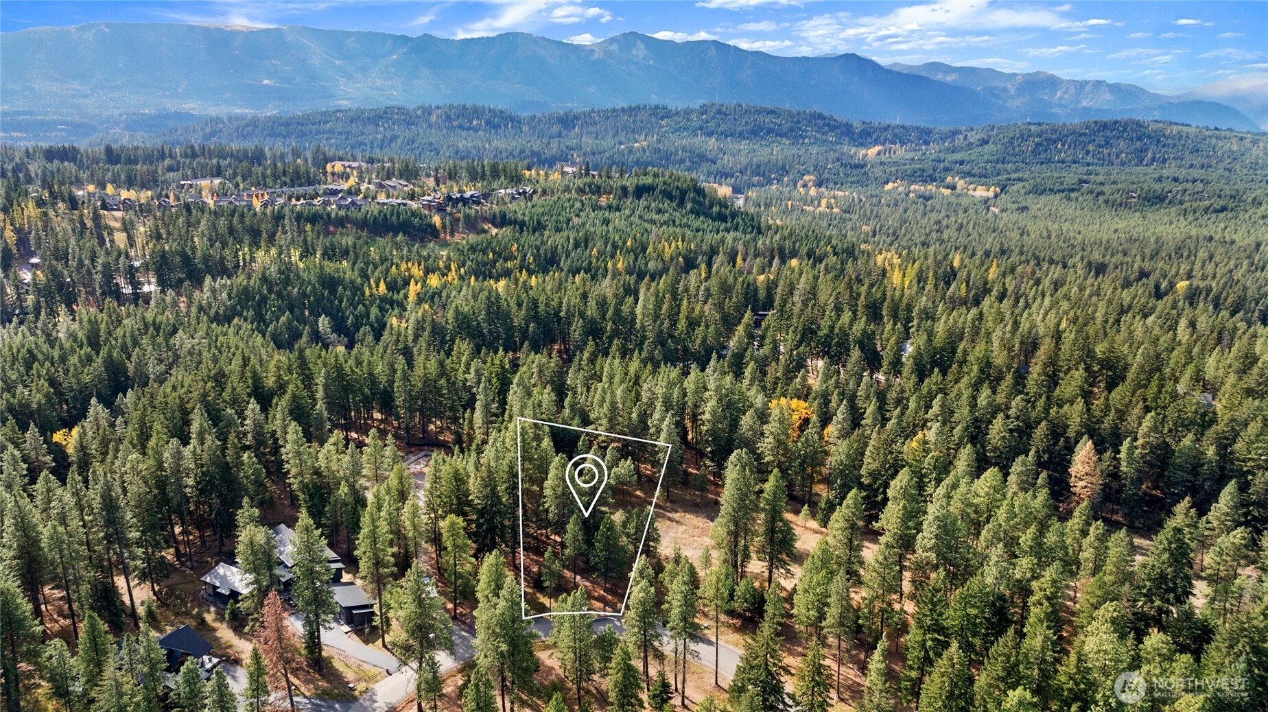 15 Farmhouse Way Cle Elum, WA 98922 - Photo 15 of 27 a view of a city with lush green forest