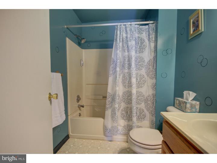 2095 Clover Mill Road Quakertown, PA 18951 - Photo 19 of 23 Bathroom