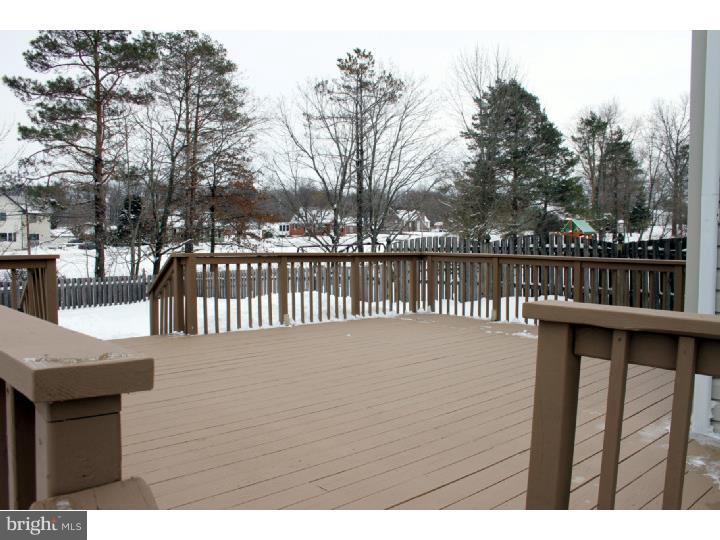 2095 Clover Mill Road Quakertown, PA 18951 - Photo 21 of 23 Deck