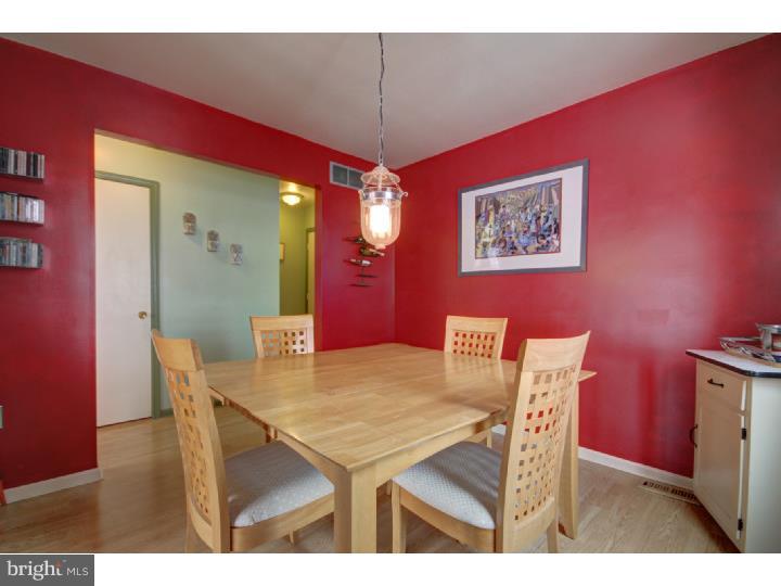2095 Clover Mill Road Quakertown, PA 18951 - Photo 7 of 23 Dining Room
