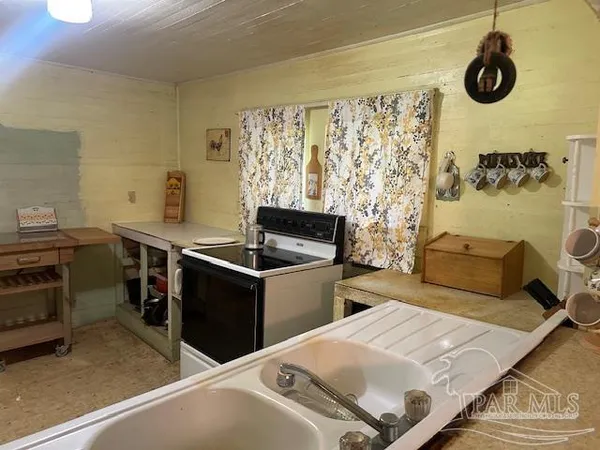 $144,900 | 3090 Highway 4, Jay, FL 32565