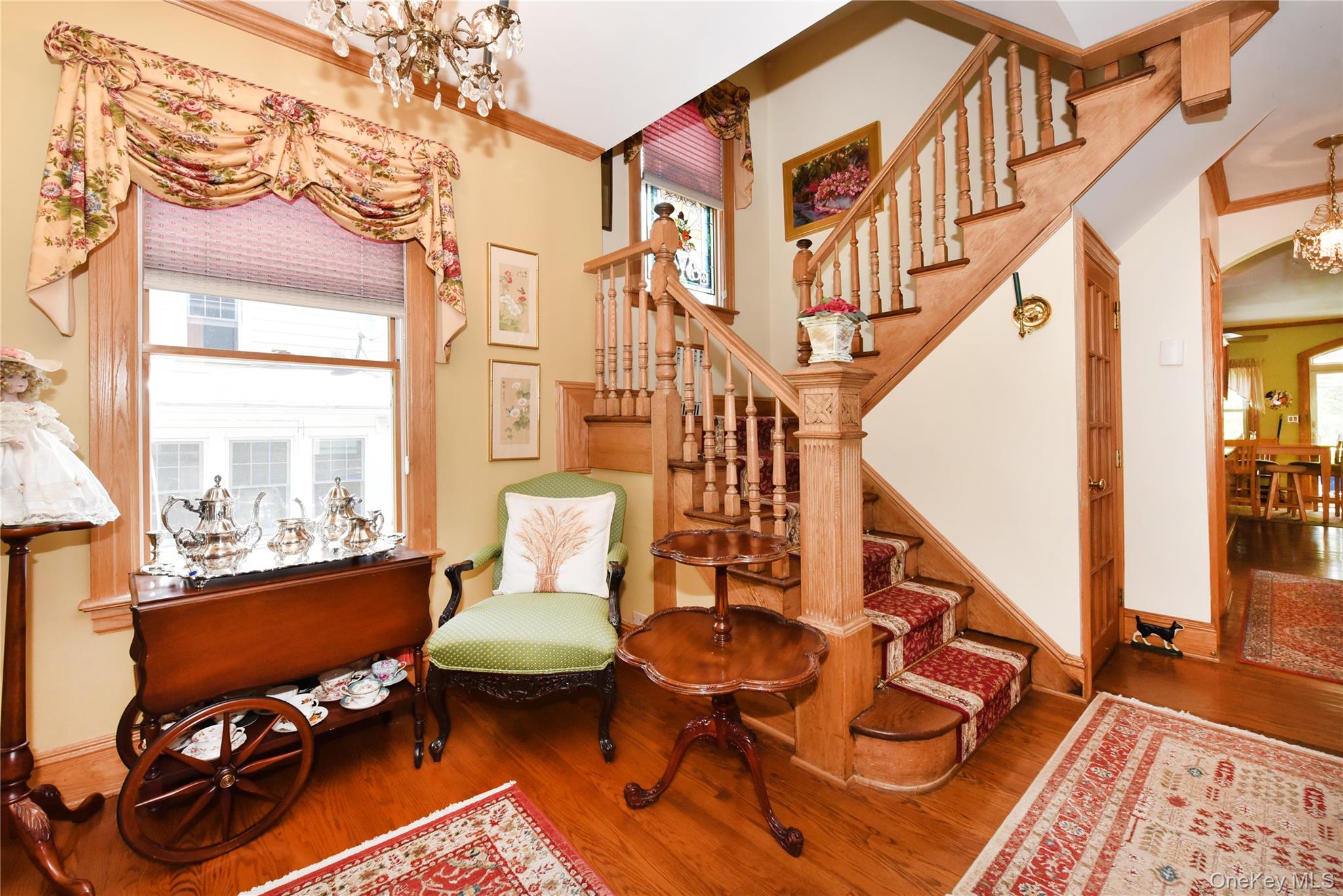 328 38th Road Queens, NY 11363 - Photo 4 of 35