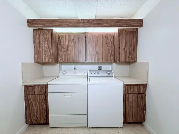 $1,845 | 3525 Village Boulevard, Unit 401, West Palm Beach, FL 33409