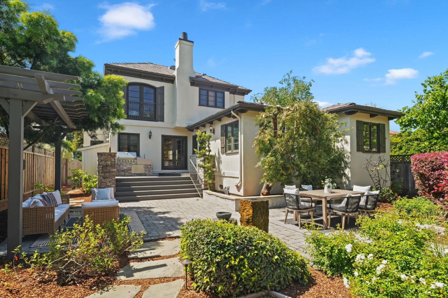 216 Bloomfield Road Burlingame, CA 94010 - Photo 37 of 44 Gallery Image 37