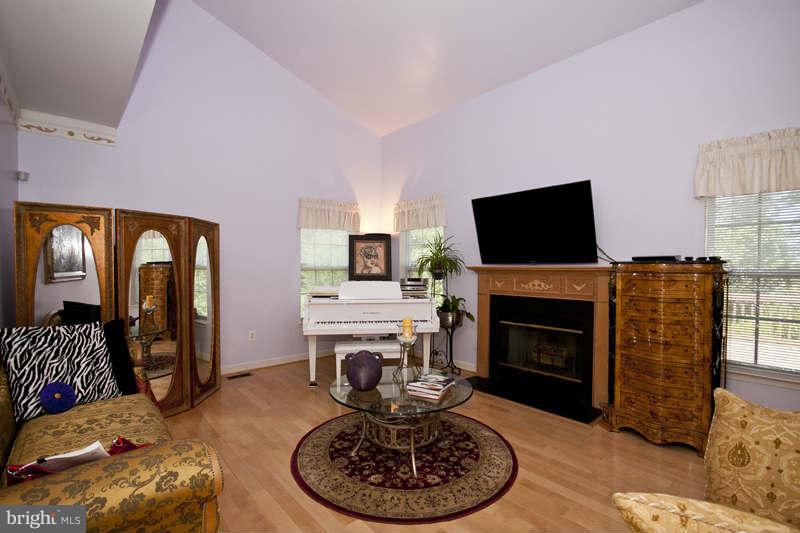 9710 Watts Road Owings Mills, MD 21117 - Photo 8 of 24 Family Room