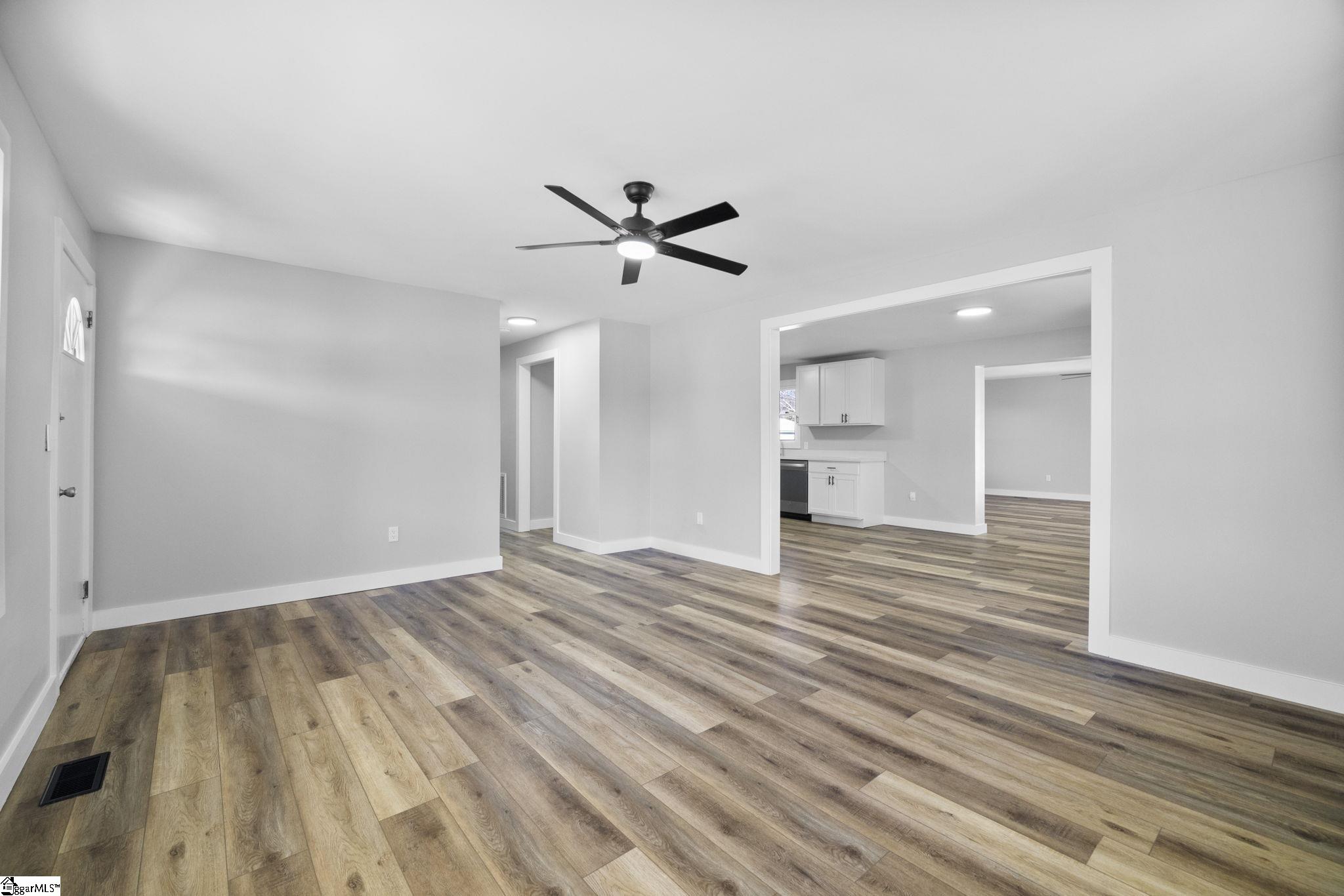 10 Lee Street Honea Path, SC 29654 - Photo 4 of 27 Gallery Image 4