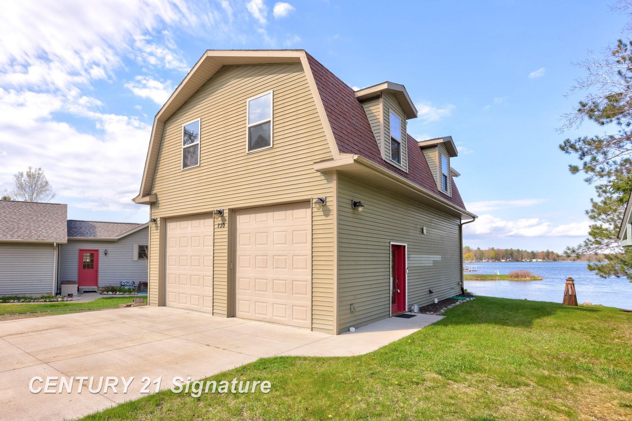 730 South Point Road Gladwin, MI 48624 - Photo 1 of 41