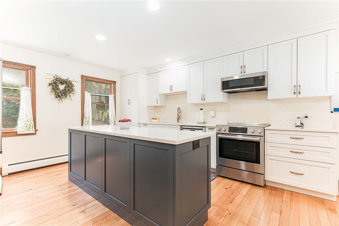 147 Woodville Alton Road Hopkinton, RI 02832 - Photo 7 of 34