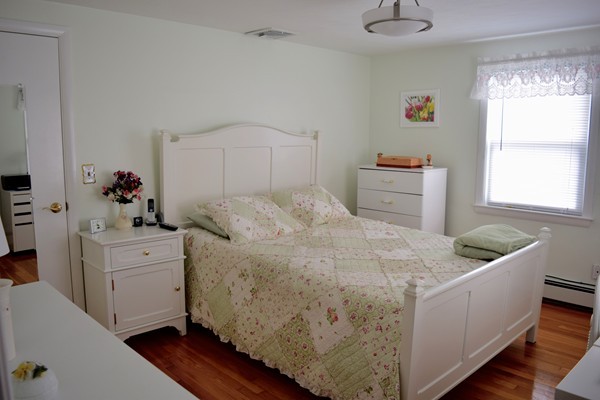 63 Bonham Road Dedham, MA 02026 - Photo 8 of 15 Gallery Image 8