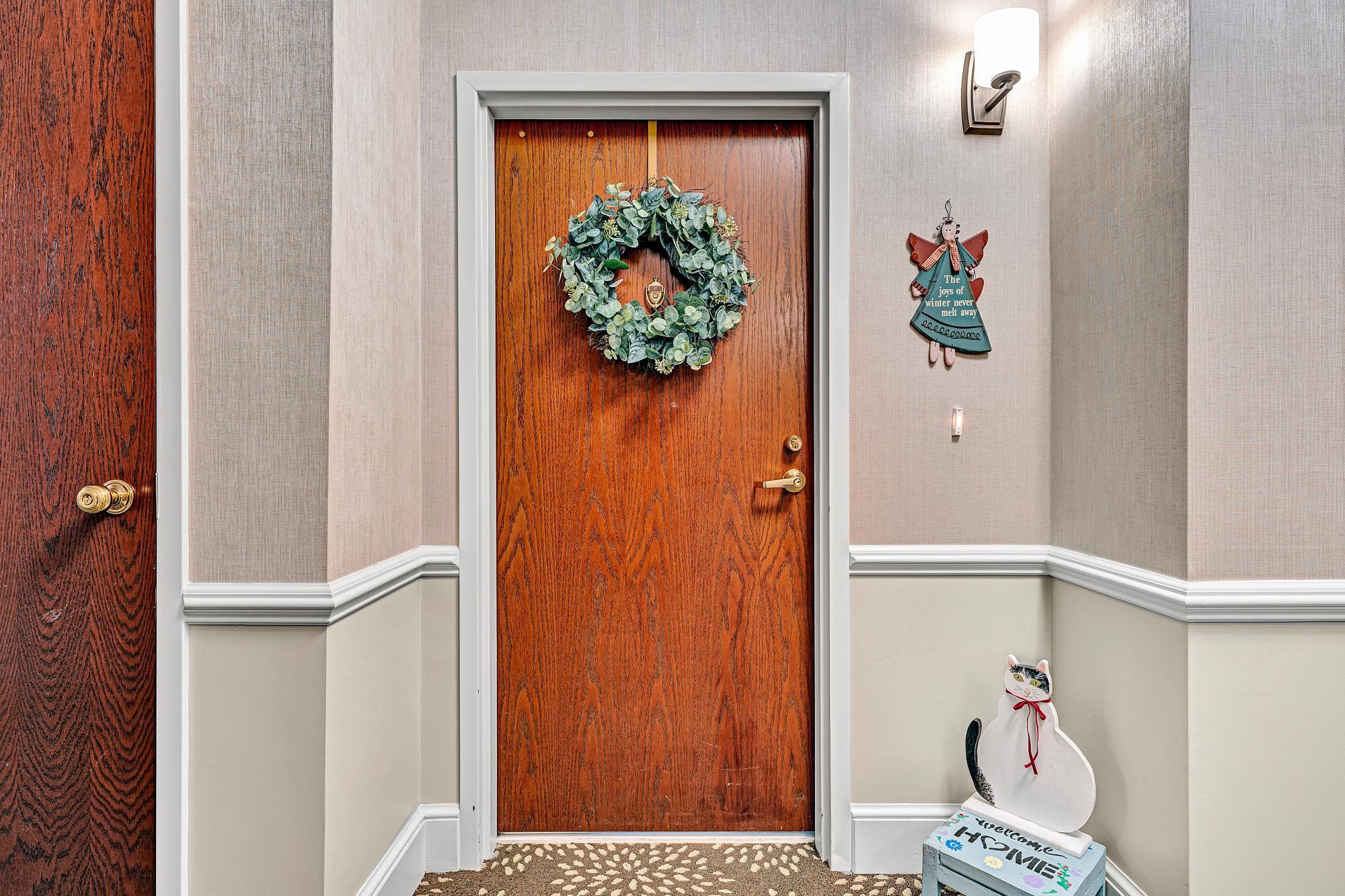 3045 McVitty Road, Unit 105 Roanoke, VA 24018 - Photo 6 of 39 3045 McVitty Forest - pic 5