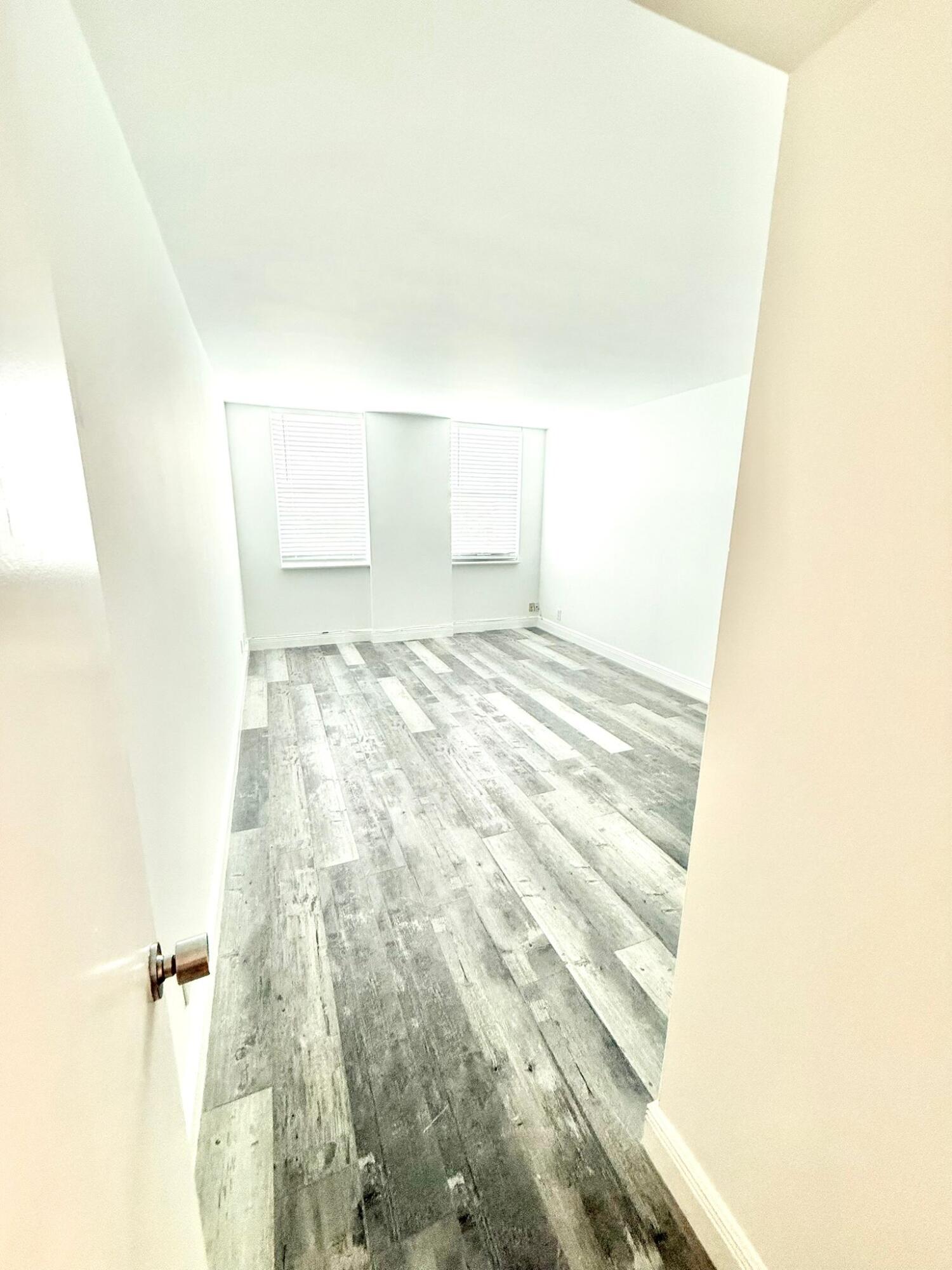 1150 Hillsboro Mile, Unit 707 Hillsboro Beach, FL 33062 - Photo 18 of 60 3840f418-f284-4724-8c0a-c7fb30477af5