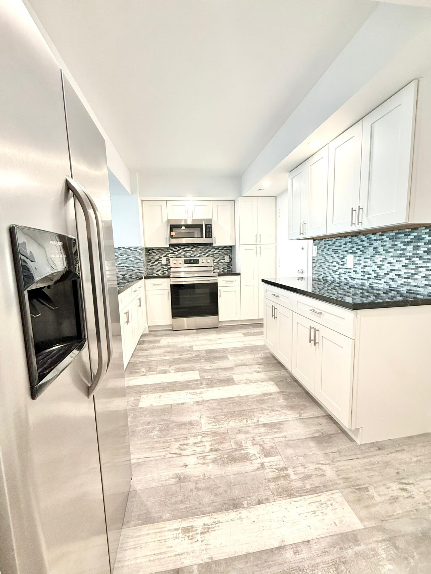 1150 Hillsboro Mile, Unit 707 Hillsboro Beach, FL 33062 - Photo 2 of 60 3681274a-460a-470b-b369-70a511f3891e