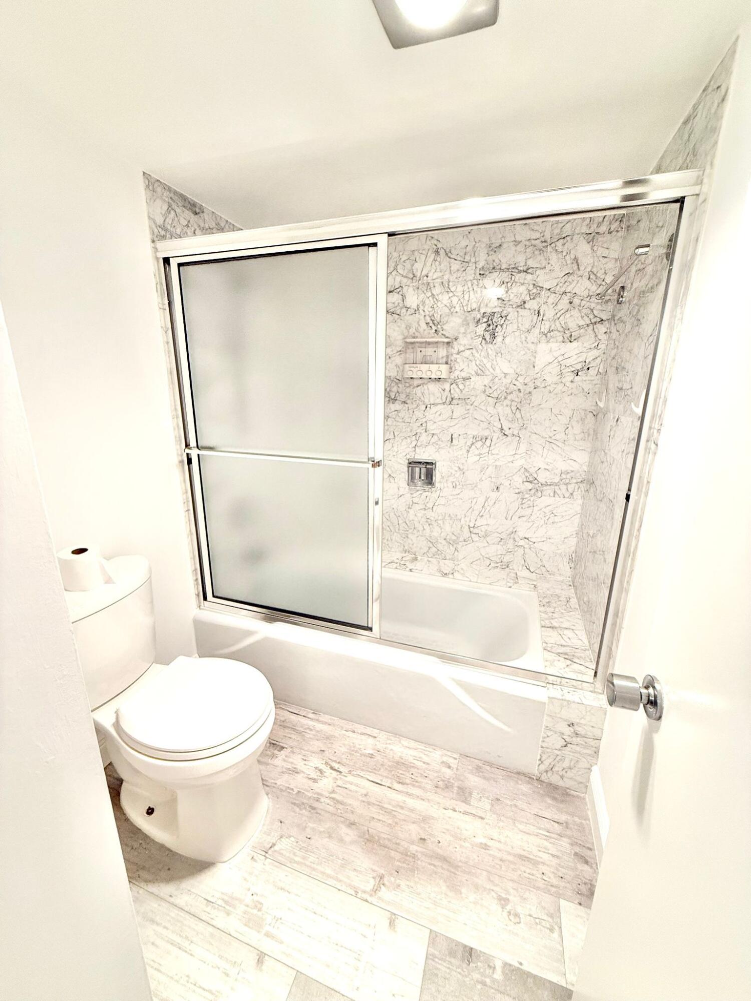 1150 Hillsboro Mile, Unit 707 Hillsboro Beach, FL 33062 - Photo 28 of 60 2cd988e0-1a69-41df-8339-0c31229786f3