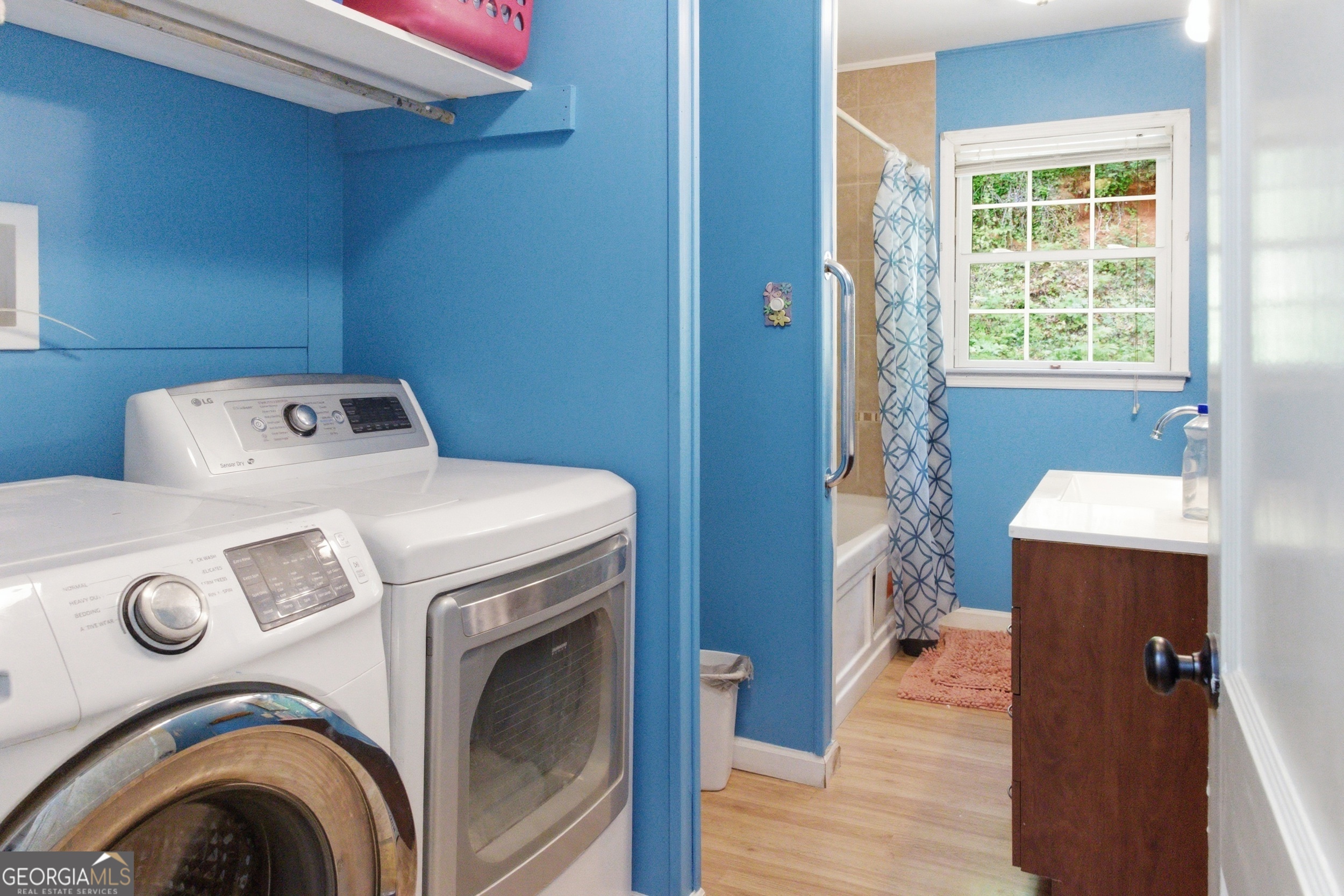 169 Pinecrest Road North Toccoa, GA 30577 - Photo 28 of 55 a utility room with dryer and washer