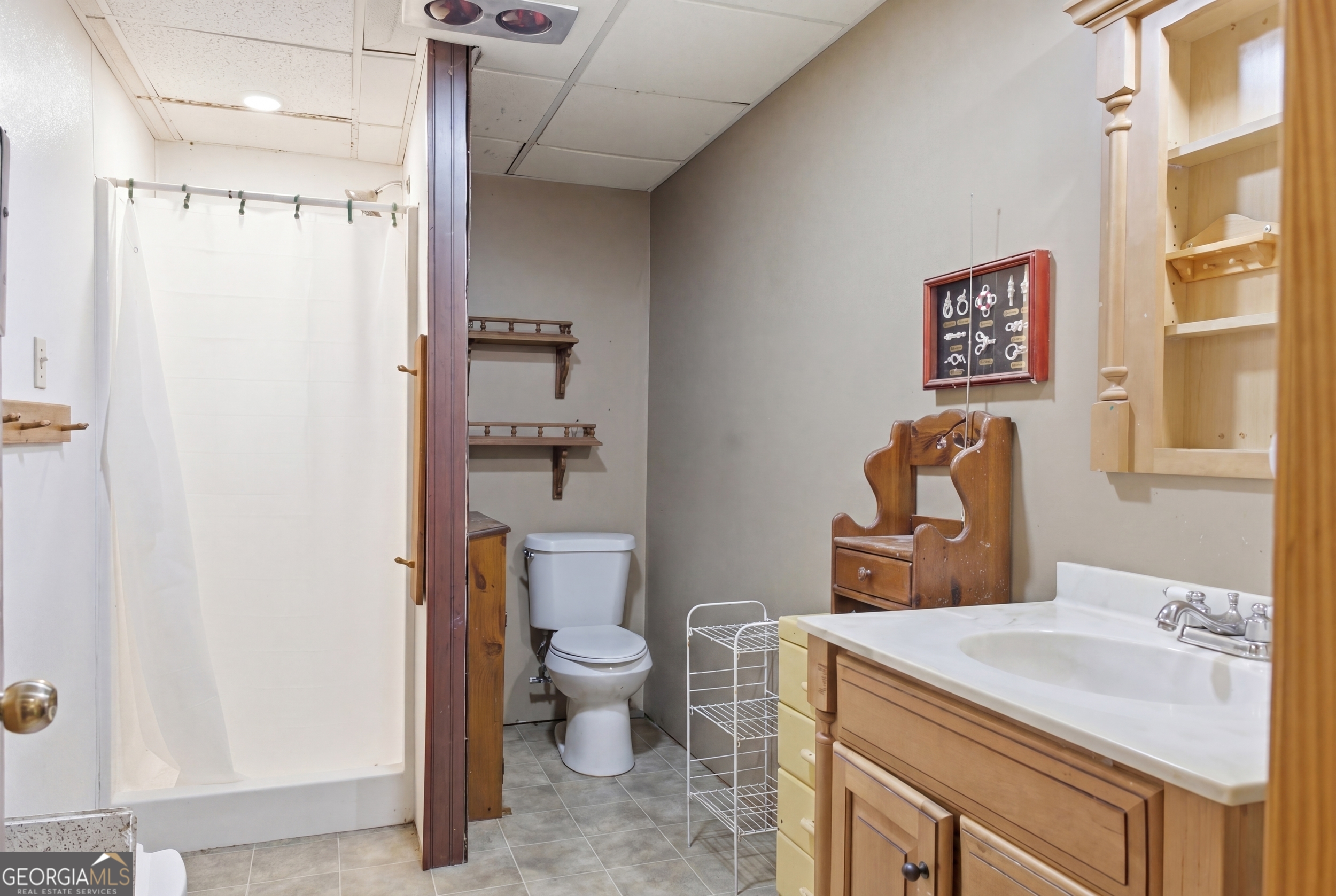 169 Pinecrest Road North Toccoa, GA 30577 - Photo 29 of 55 a bathroom with a sink toilet and shower