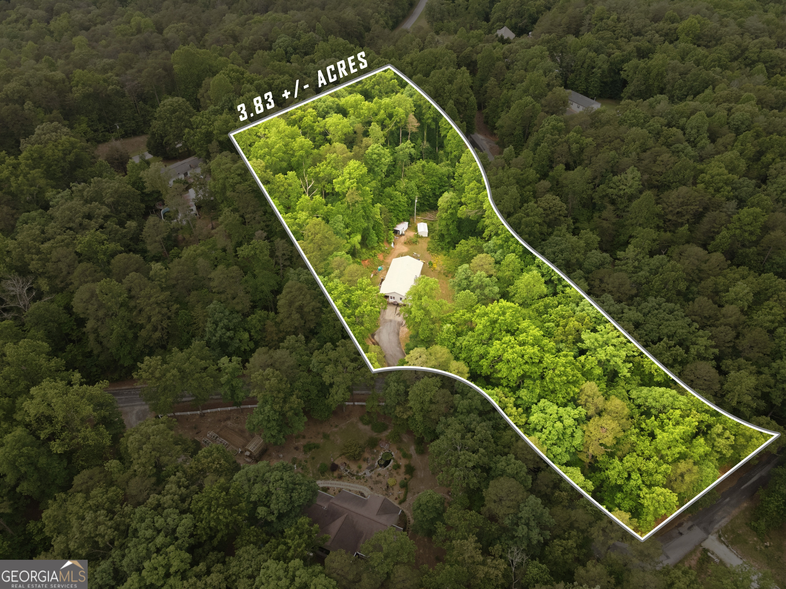 169 Pinecrest Road North Toccoa, GA 30577 - Photo 41 of 55 an aerial view of a pool