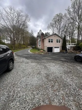 $3,500 | 645 Valley Road, Oxford, NJ 07863