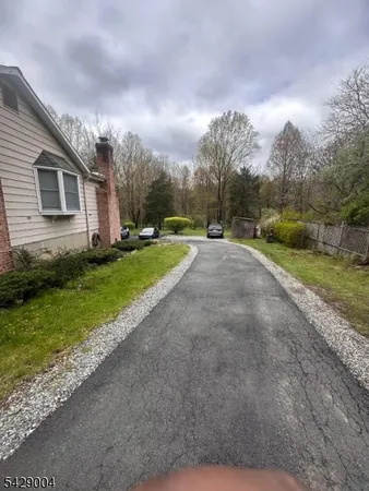 $3,500 | 645 Valley Road, Oxford, NJ 07863