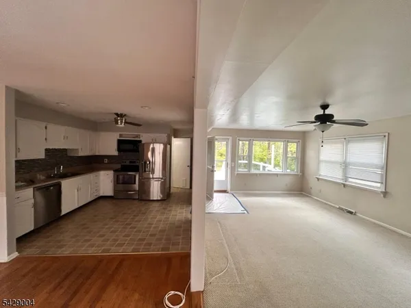 $3,500 | 645 Valley Road, Oxford, NJ 07863