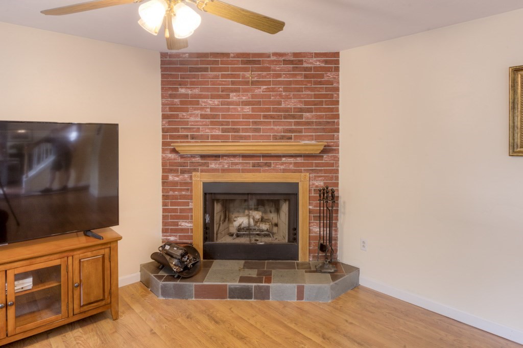 13 Simone Street Worcester, MA 01604 - Photo 3 of 33 Gallery Image 3