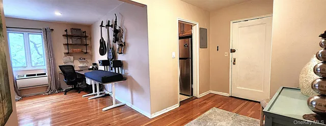 $379,999 | 54 Lawrence Drive, Unit D, White Plains, NY 10603