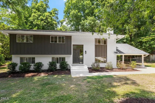 $699,000 | 908 Tanglewood Drive, Cary, NC 27511