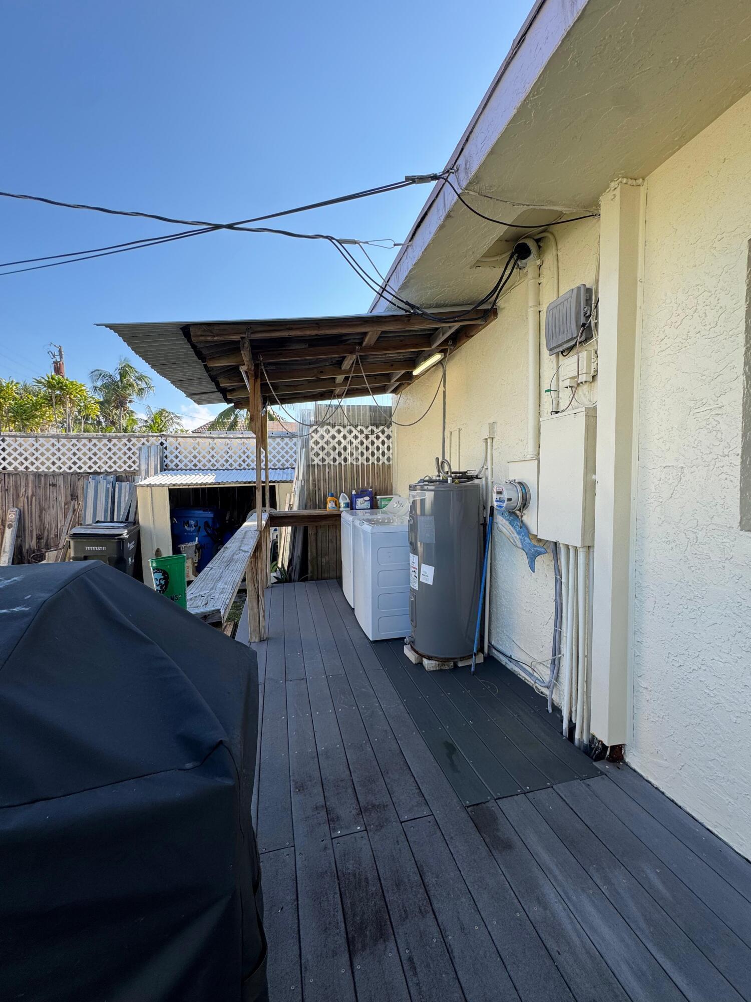 256 East 24th Street Riviera Beach, FL 33404 - Photo 18 of 21 WhatsApp Image 2025-11-18 at 22.05.05 (9