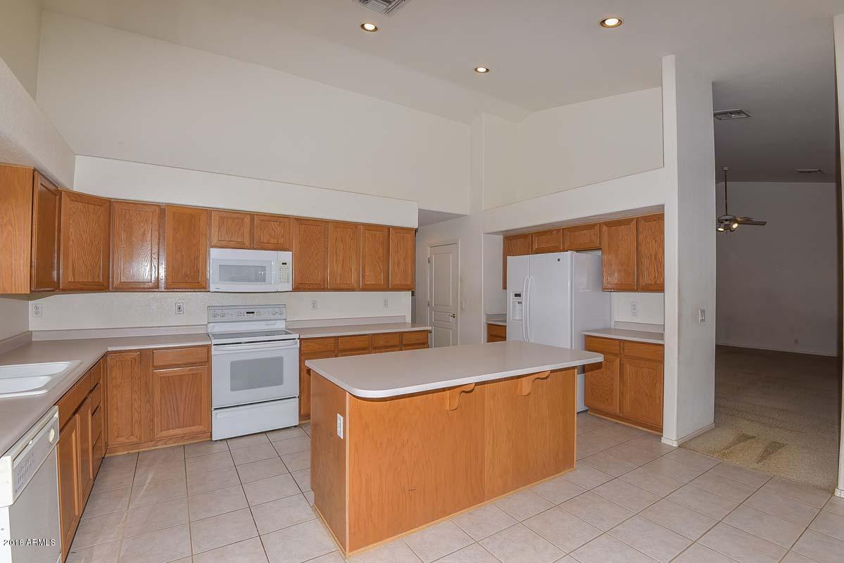 7532 North Citrus Road Waddell, AZ 85355 - Photo 20 of 51 Kitchen