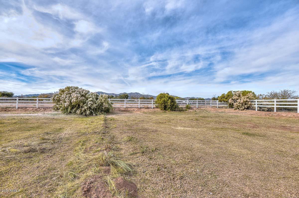 7532 North Citrus Road Waddell, AZ 85355 - Photo 43 of 51 West Gate