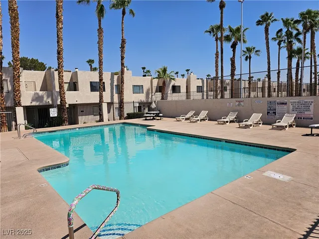 $1,250 | 2658 Ruthe Duarte Avenue, Las Vegas, NV 89121