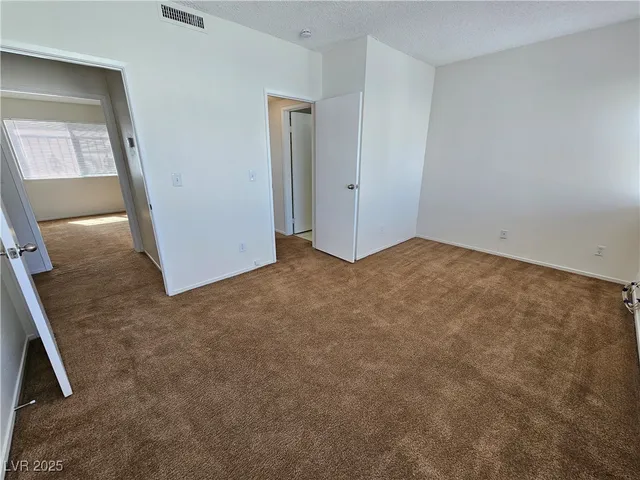 $1,250 | 2658 Ruthe Duarte Avenue, Las Vegas, NV 89121