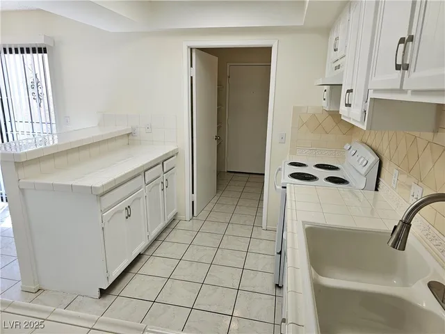 $1,250 | 2658 Ruthe Duarte Avenue, Las Vegas, NV 89121