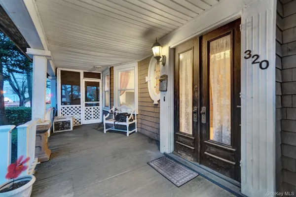 $774,999 | 320 South Bayview Avenue, Freeport, NY 11520