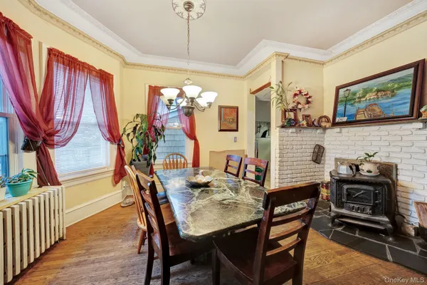 $774,999 | 320 South Bayview Avenue, Freeport, NY 11520
