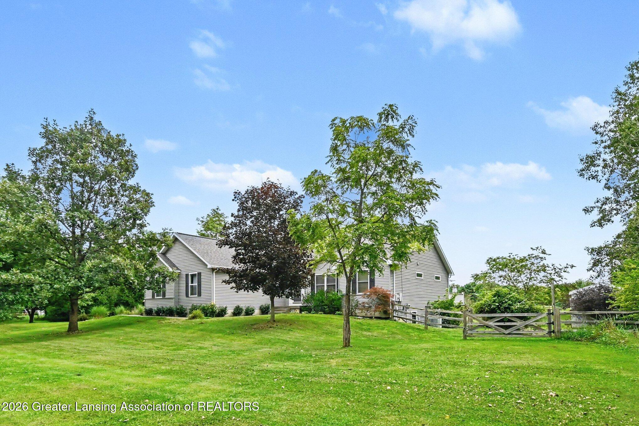 1206 North Waverly Road Dimondale, MI 48821 - Photo 40 of 40 011_file_4938