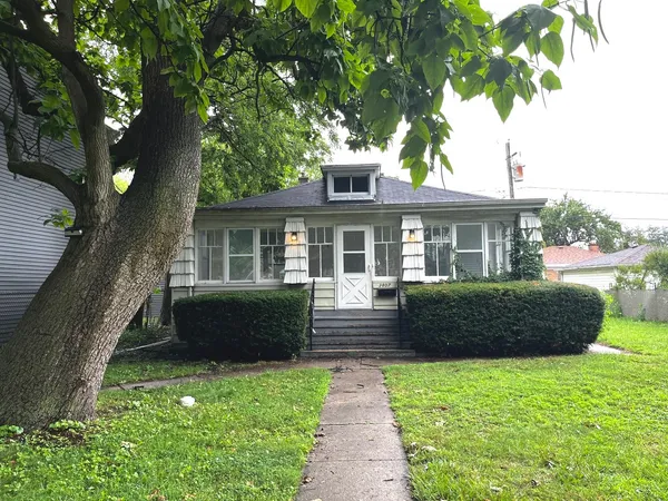 $258,000 | 3807 Wesley Avenue, Berwyn, IL 60402
