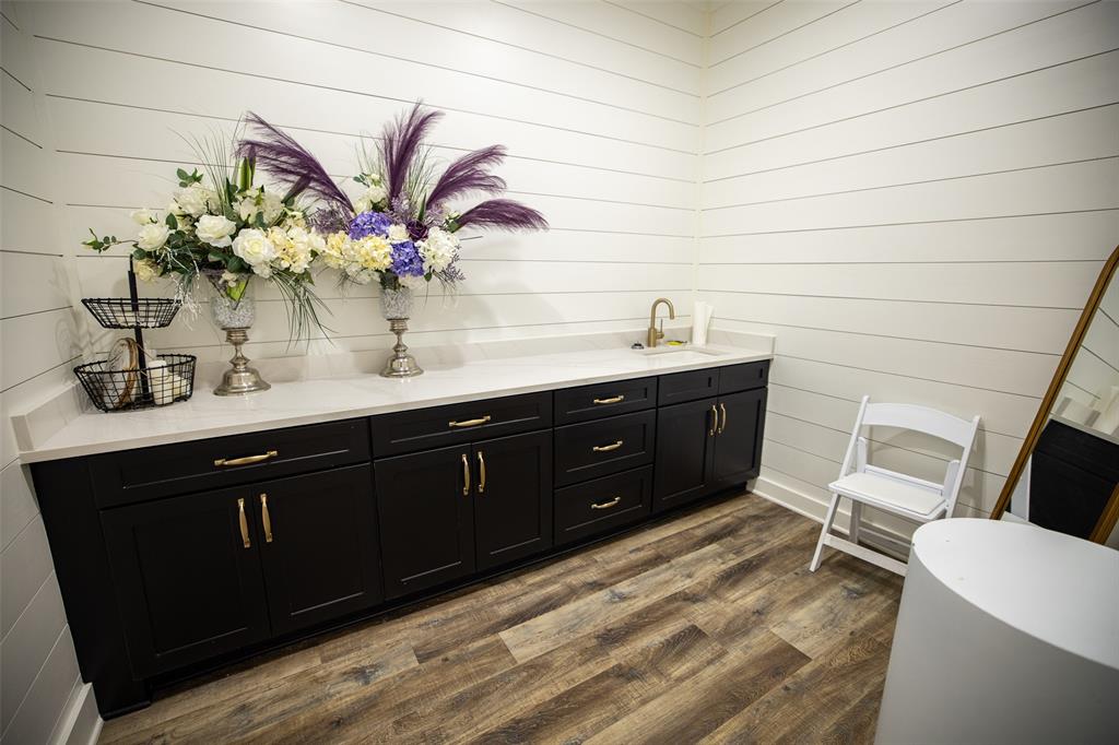 450 Northeast Loop 7 Athens, TX 75751 - Photo 15 of 38 a bathroom with a sink a vanity and a toilet