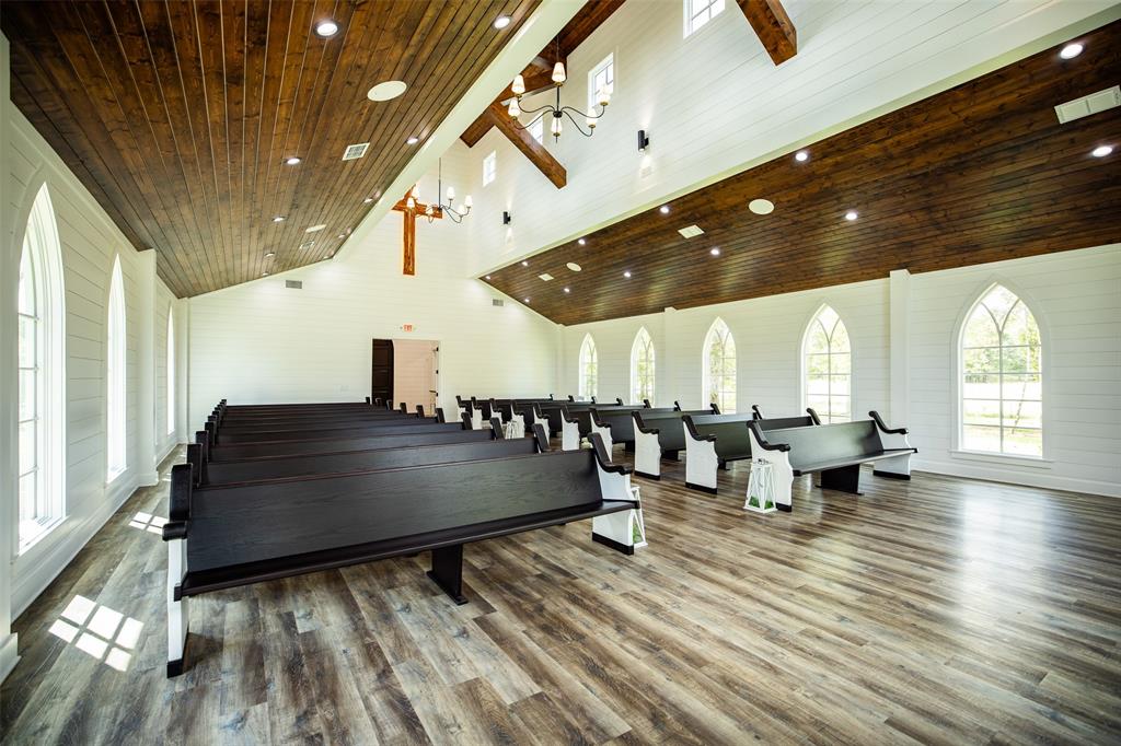 450 Northeast Loop 7 Athens, TX 75751 - Photo 17 of 38 a living room with lots of furniture and wooden floor