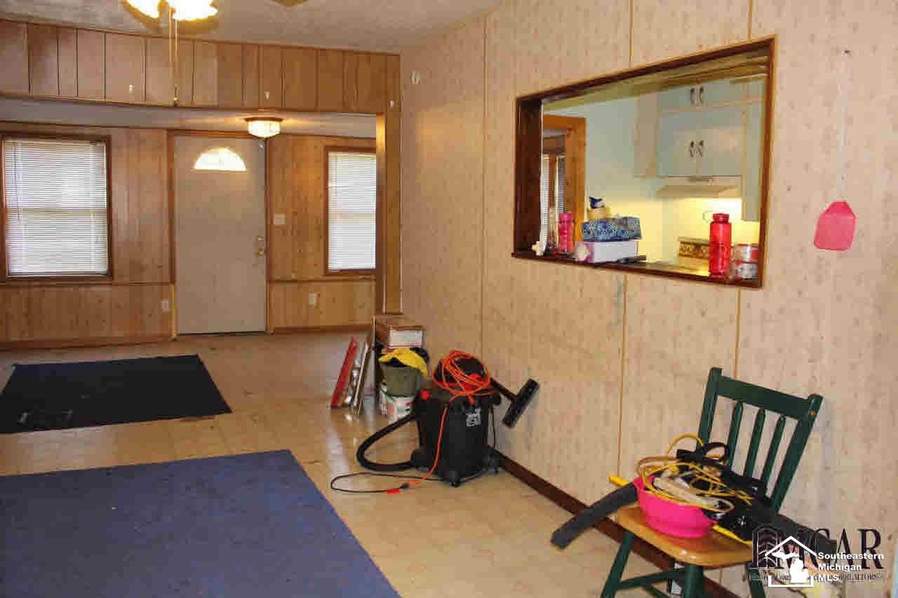 1630 Plank Road Dundee, MI 48131 - Photo 11 of 32 21201070-10.JPG