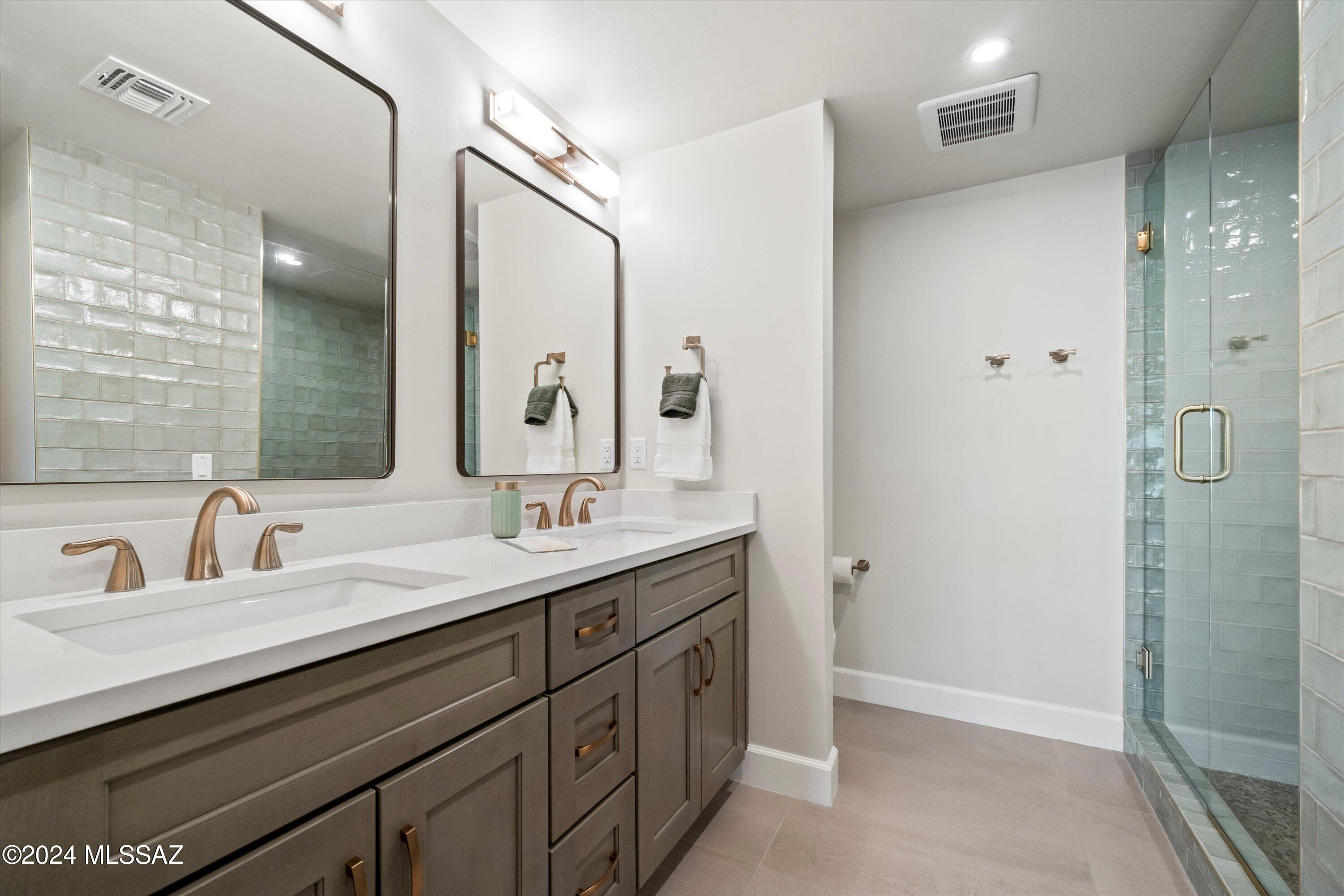 4270 North Swan Road Tucson, AZ 85718 - Photo 16 of 42