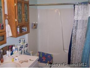 548 Back Street Scranton, PA 18504 - Photo 8 of 8 Gallery Image 8