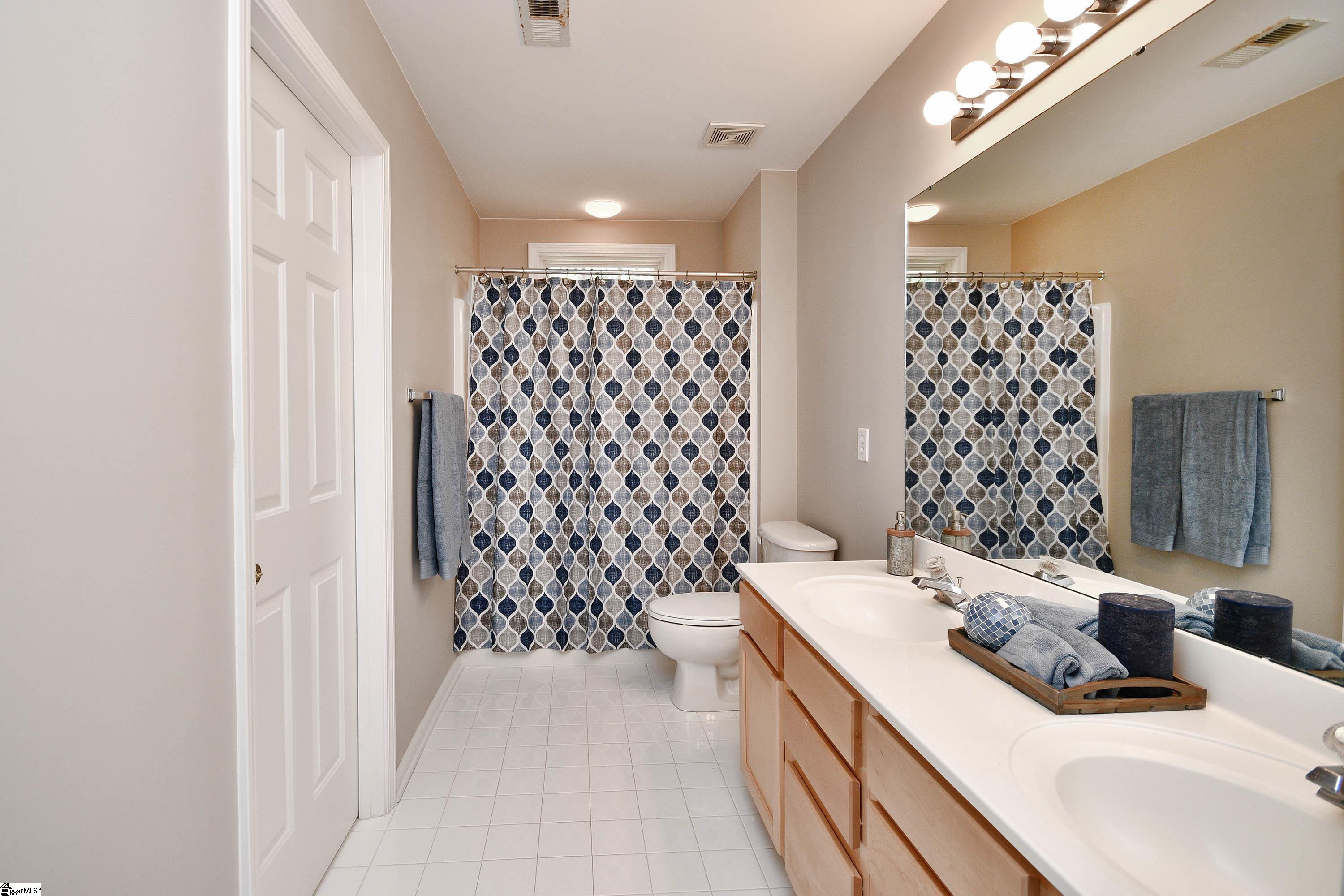 114 Myrtle Way Greer, SC 29650 - Photo 23 of 38 Gallery Image 23