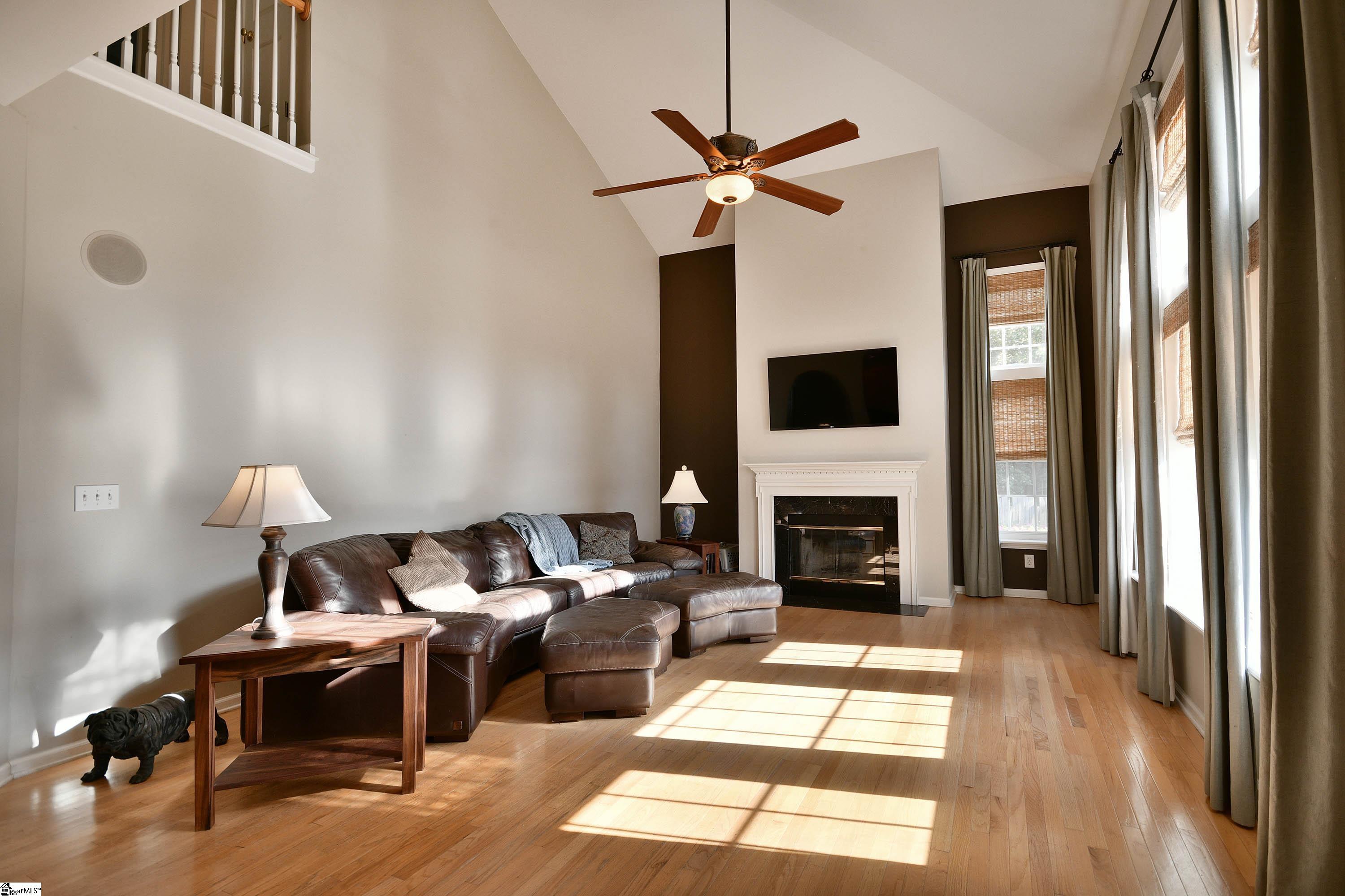 114 Myrtle Way Greer, SC 29650 - Photo 6 of 38 Gallery Image 6